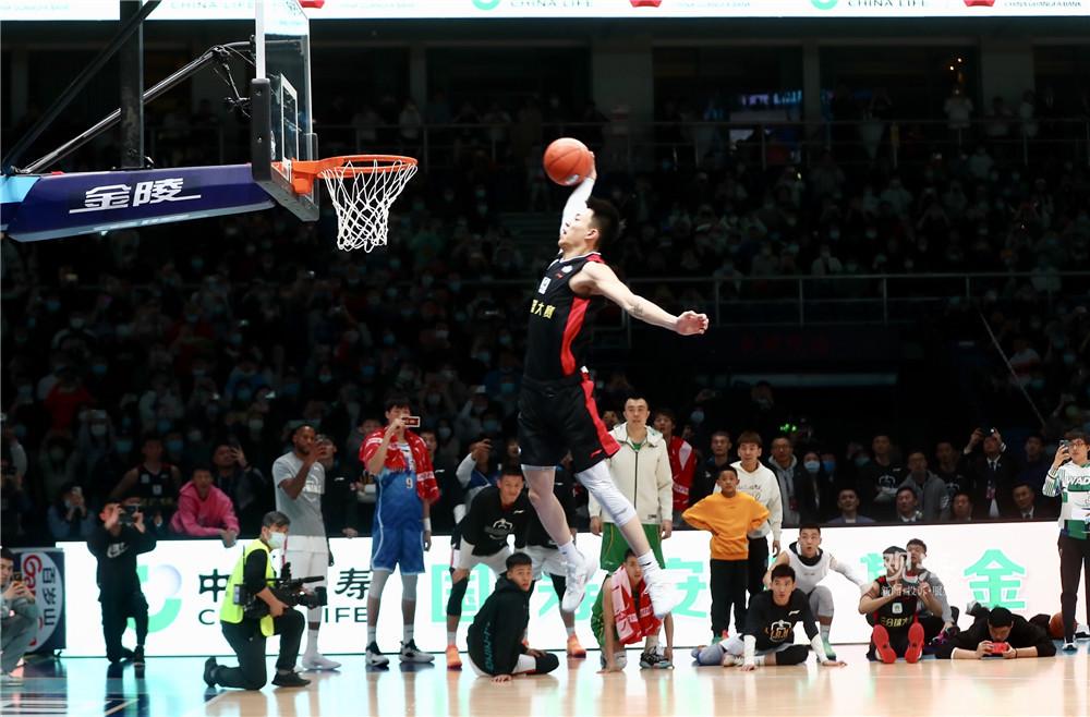 外界期待 外界期待